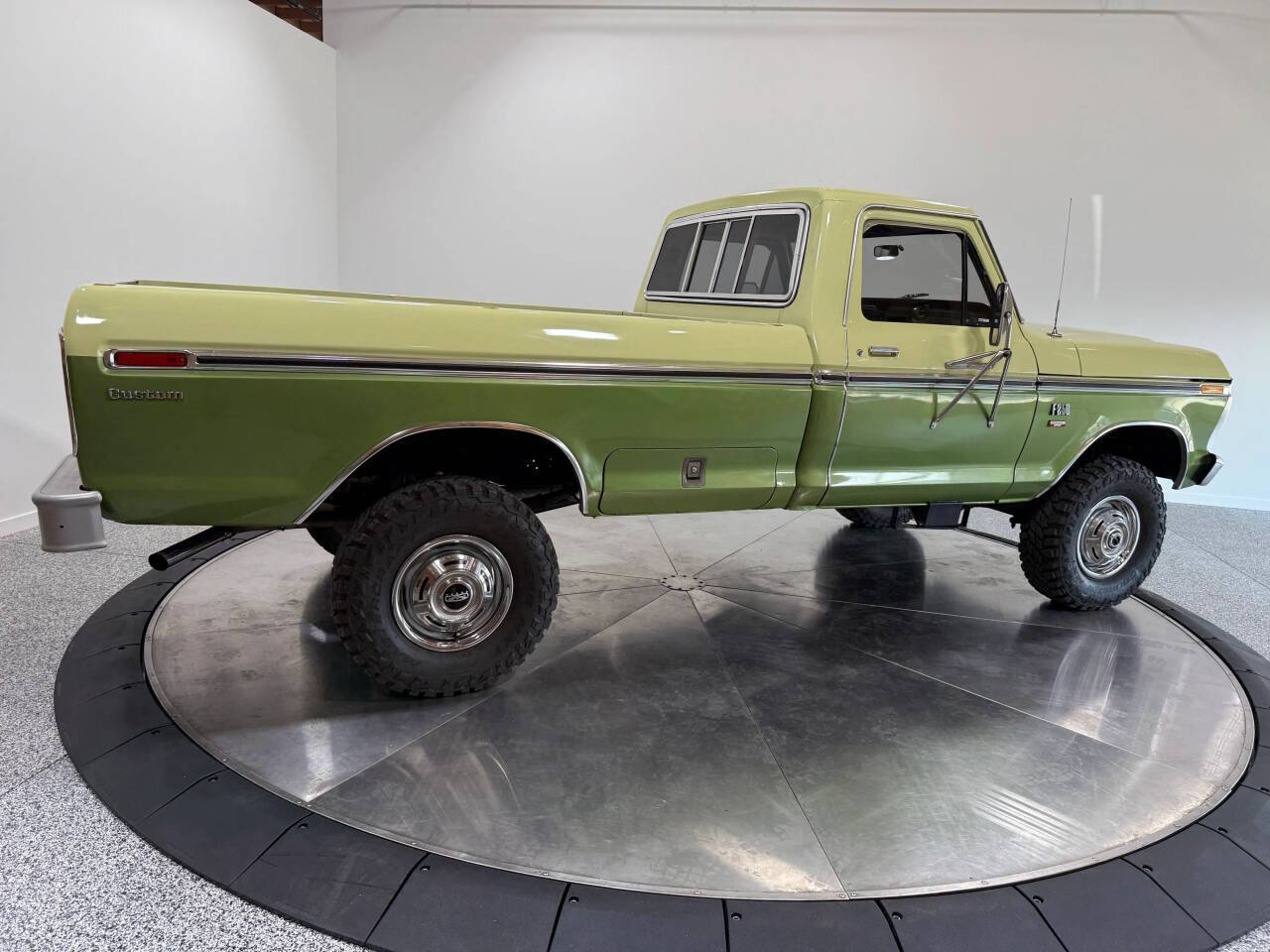 1976 Ford F-250 15