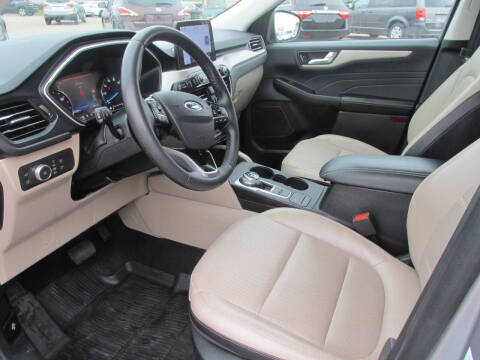 2022 Ford Escape Hybrid SEL