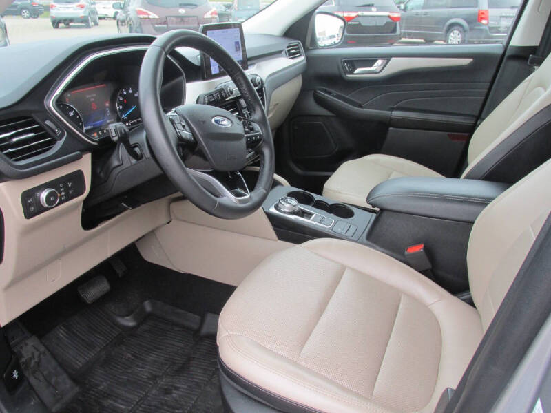 2022 Ford Escape Hybrid SEL