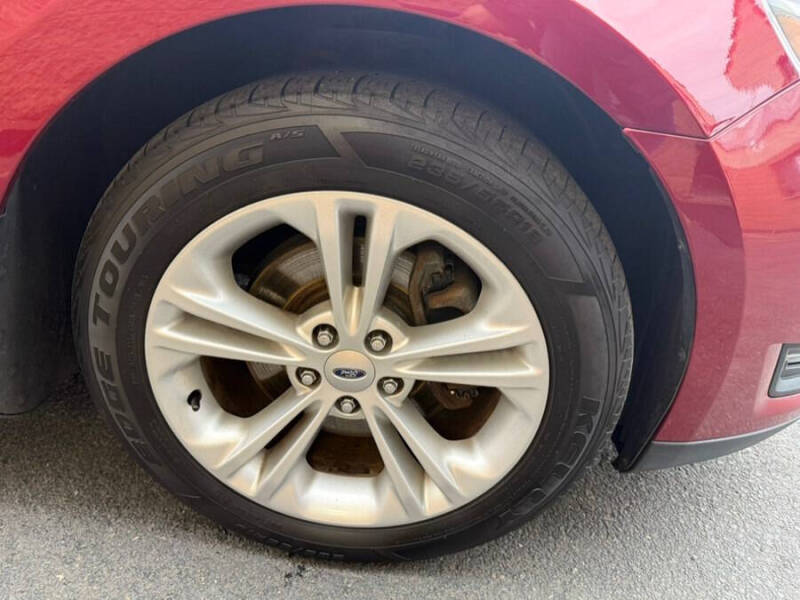 2019 Ford Taurus SEL