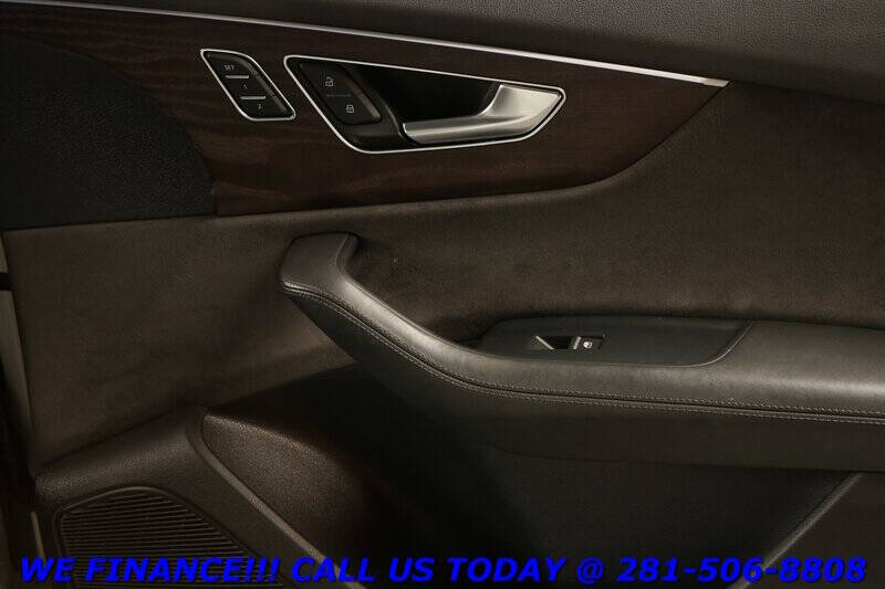 2020 Audi Q8 quattro Prestige 55 TFSI