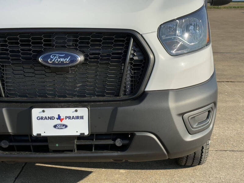 2025 Ford Transit 250