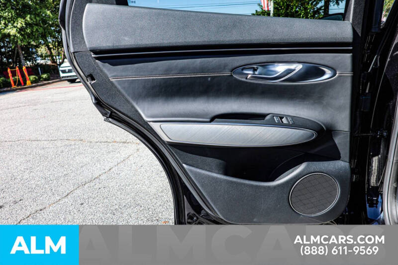 2024 Genesis Electrified GV70