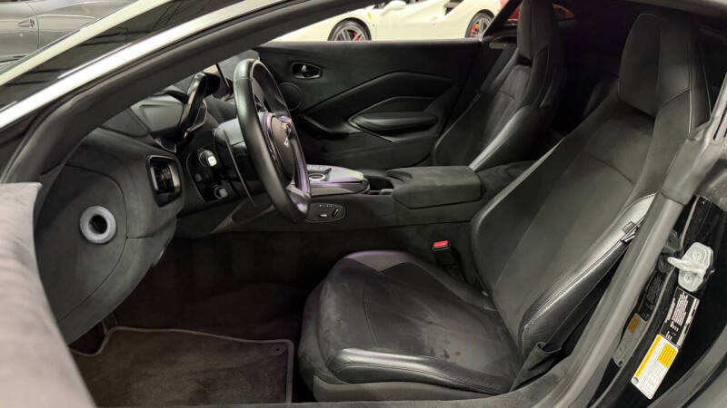 2019 Aston Martin Vantage