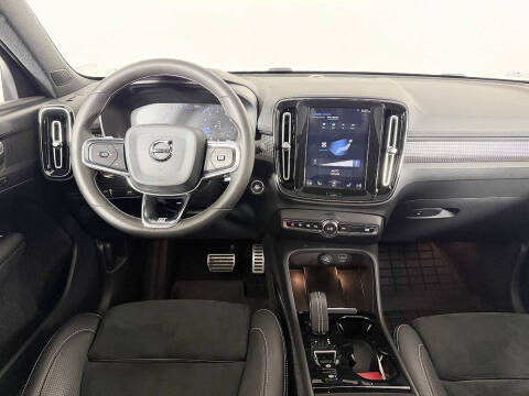 2020 Volvo XC40 T5 R-Design