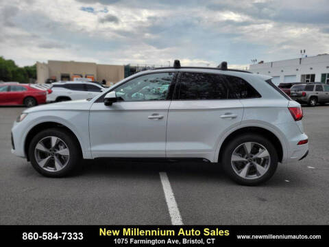 2025 Audi Q5 quattro Premium 40 TFSI