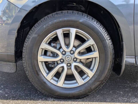 2013 Nissan Pathfinder SV