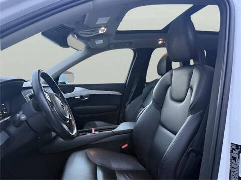 2018 Volvo XC90 T5 Momentum 7-Passenger