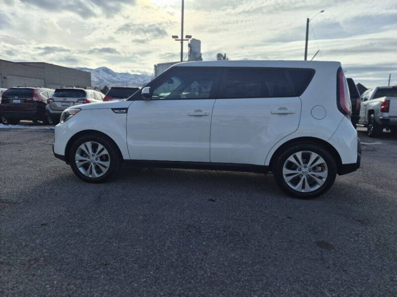 2015 Kia Soul +