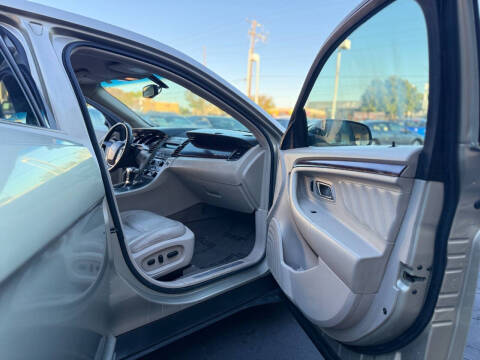 2011 Ford Taurus Limited