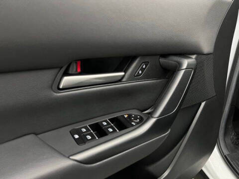 2024 Mazda CX-50 2.5 S Preferred