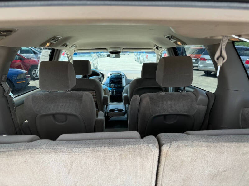 2007 Toyota Sienna LE photo 9