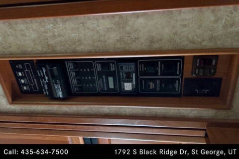 2005 Freightliner XC Chassis