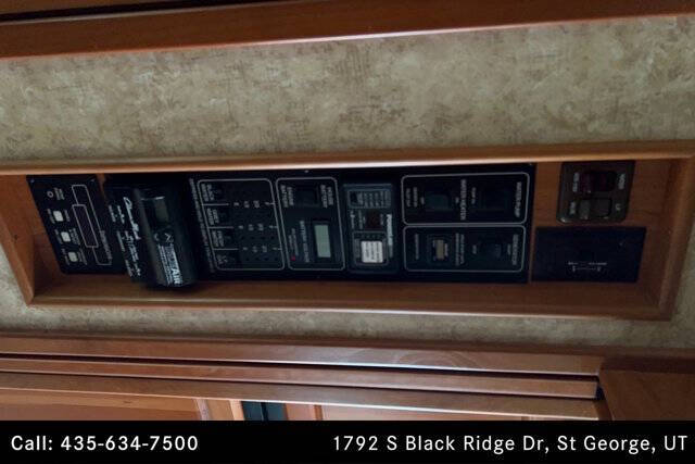 2005 Freightliner XC Chassis