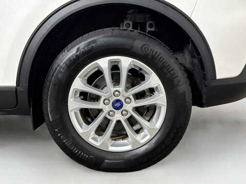 2022 Ford Escape Hybrid SE