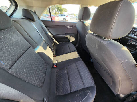 2020 Kia Rio 5-Door S