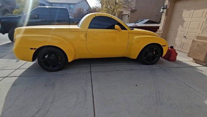 2004 Chevrolet SSR LS