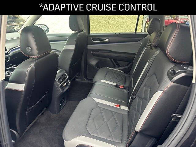 2024 Volkswagen Atlas Peak Edition SE 4Motion