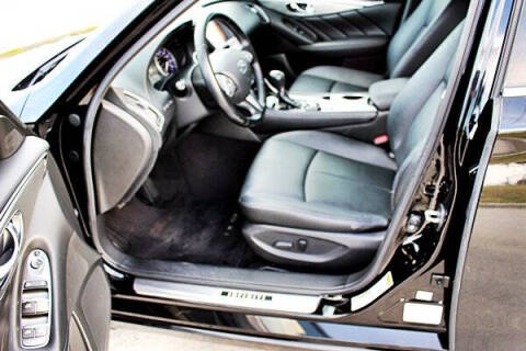 2015 Infiniti Q50 Premium