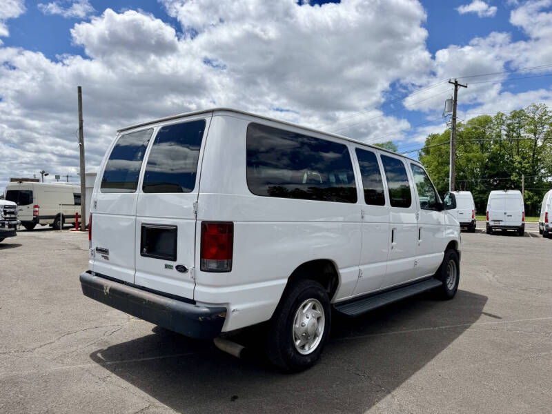 2012 Ford E-Series E-350 SD XL
