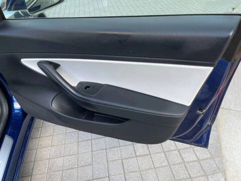 2019 Tesla Model 3 Standard Range Plus