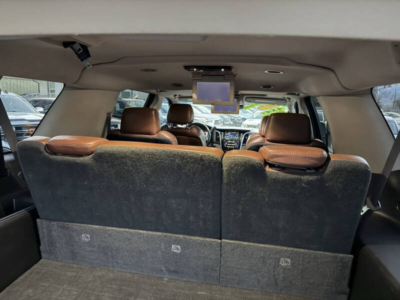 2017 Cadillac Escalade ESV Premium Luxury