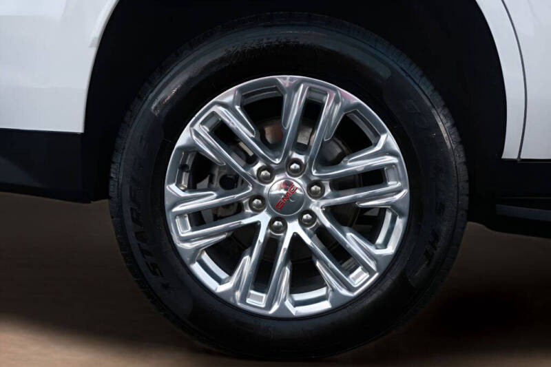 2024 GMC Yukon SLT