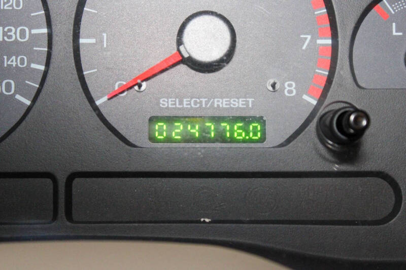 2003 Ford Mustang GT Deluxe