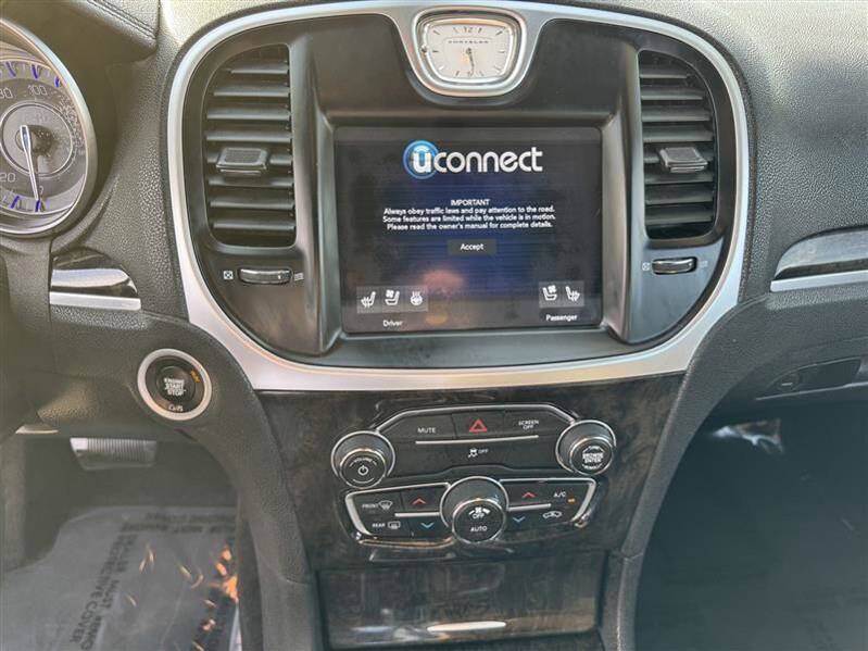 2018 Chrysler 300 Limited