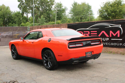 2022 Dodge Challenger SXT