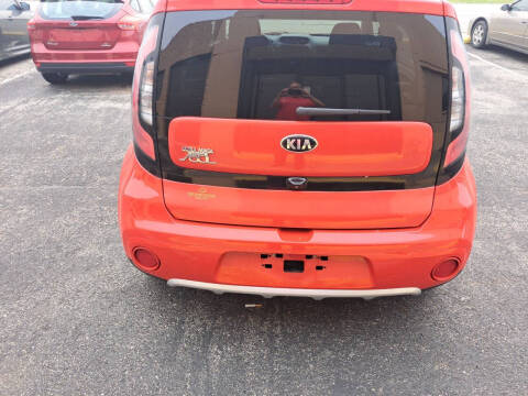 2018 Kia Soul +