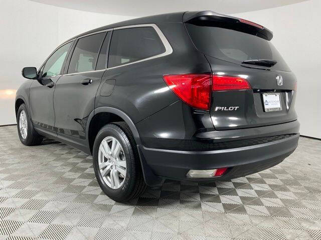 2016 Honda Pilot LX