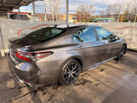 2023 Toyota Camry Hybrid
