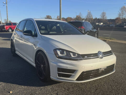 2017 Volkswagen Golf R 4Motion