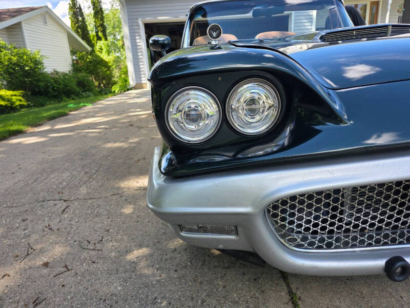 1958 Ford Thunderbird