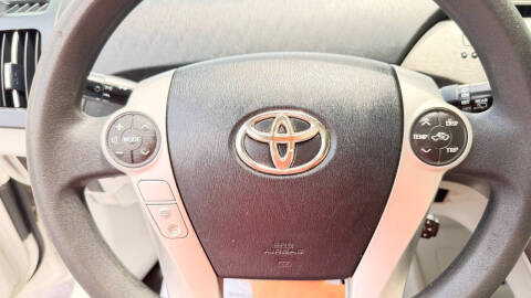 2013 Toyota Prius Two