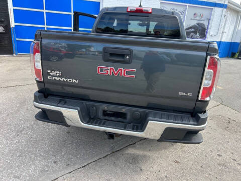 2017 GMC Canyon SLE