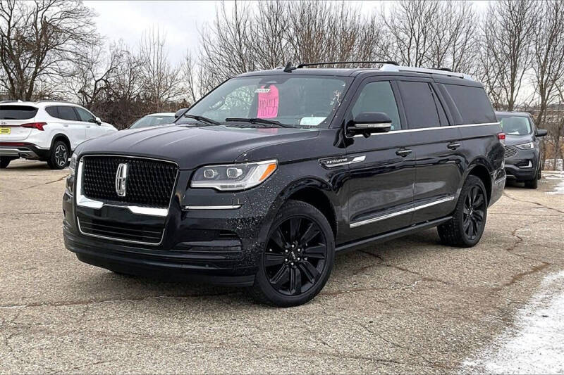 Used 2022 Lincoln Navigator Reserve L with VIN 5LMJJ3LTXNEL08773 for sale in Montevideo, Minnesota