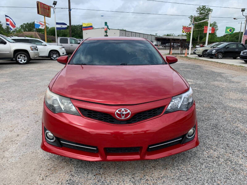 2014 Toyota Camry SE