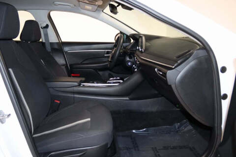 2023 Hyundai Sonata SE