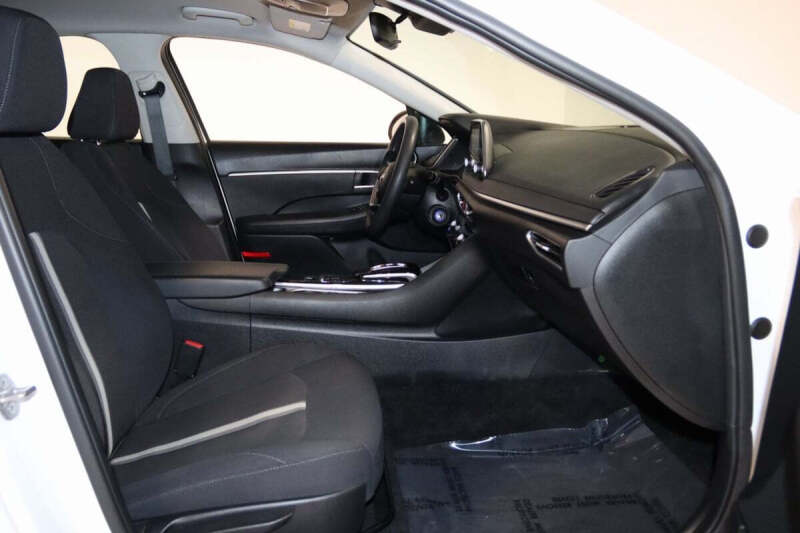 2023 Hyundai Sonata SE