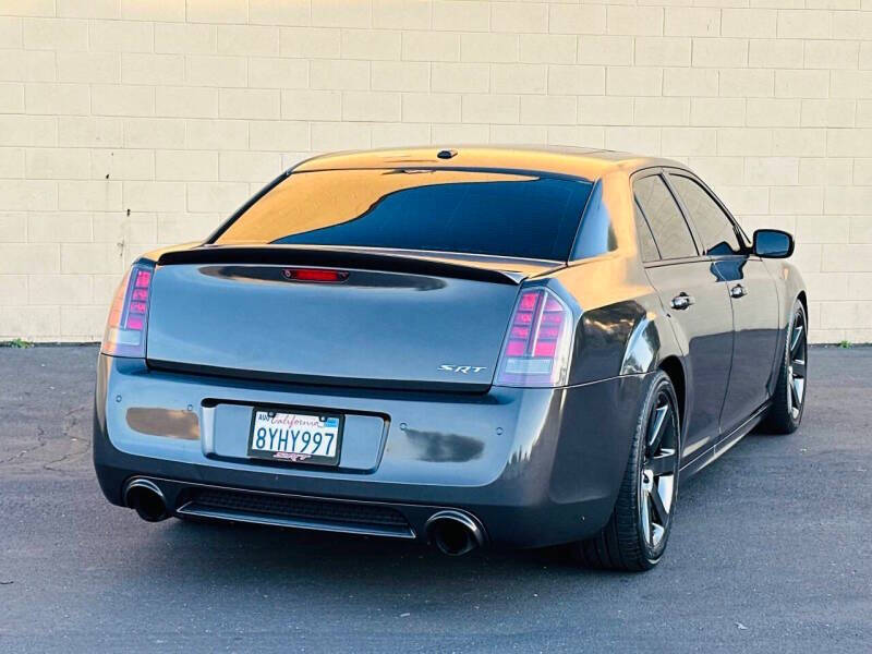 2014 Chrysler 300 SRT8