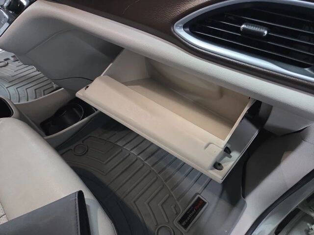 2017 Chrysler Pacifica Touring-L Plus