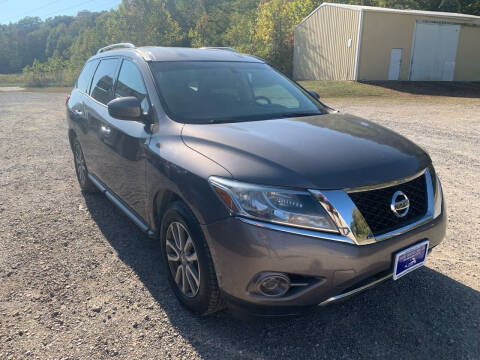 2014 Nissan Pathfinder for sale at Court House Cars, LLC in Chillicothe OH