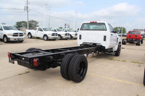 2024 Chevrolet Silverado MD