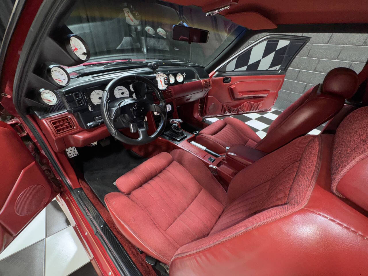 1991 Ford Mustang 2