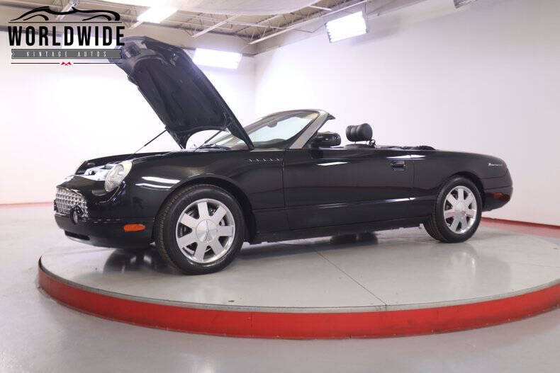 2002 Ford Thunderbird Deluxe