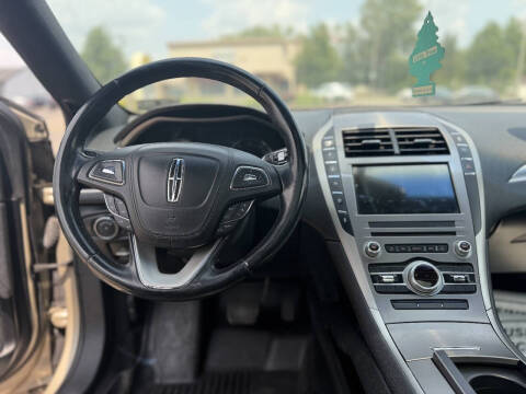 2017 Lincoln MKZ Select