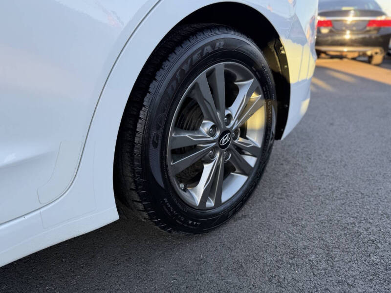 2017 Hyundai Elantra Value Edition