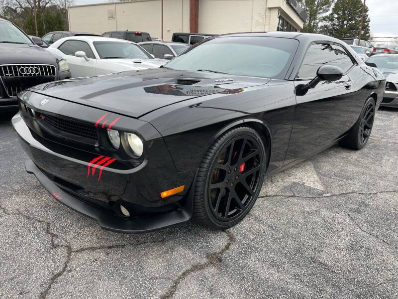 2010 Dodge Challenger for sale at United Luxury Motors in Stone Mountain GA